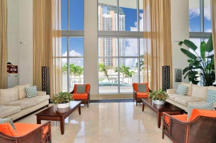 Beachfront Resort - Pool - Ocean View Balcony- Gym Miami Beach Ngoại thất bức ảnh